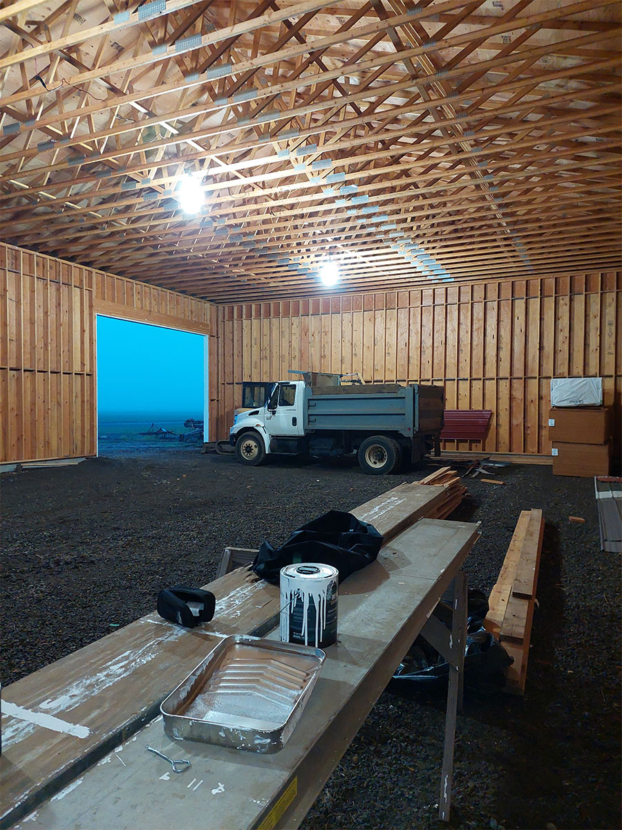moonglo-contractors-light-application-inside-1