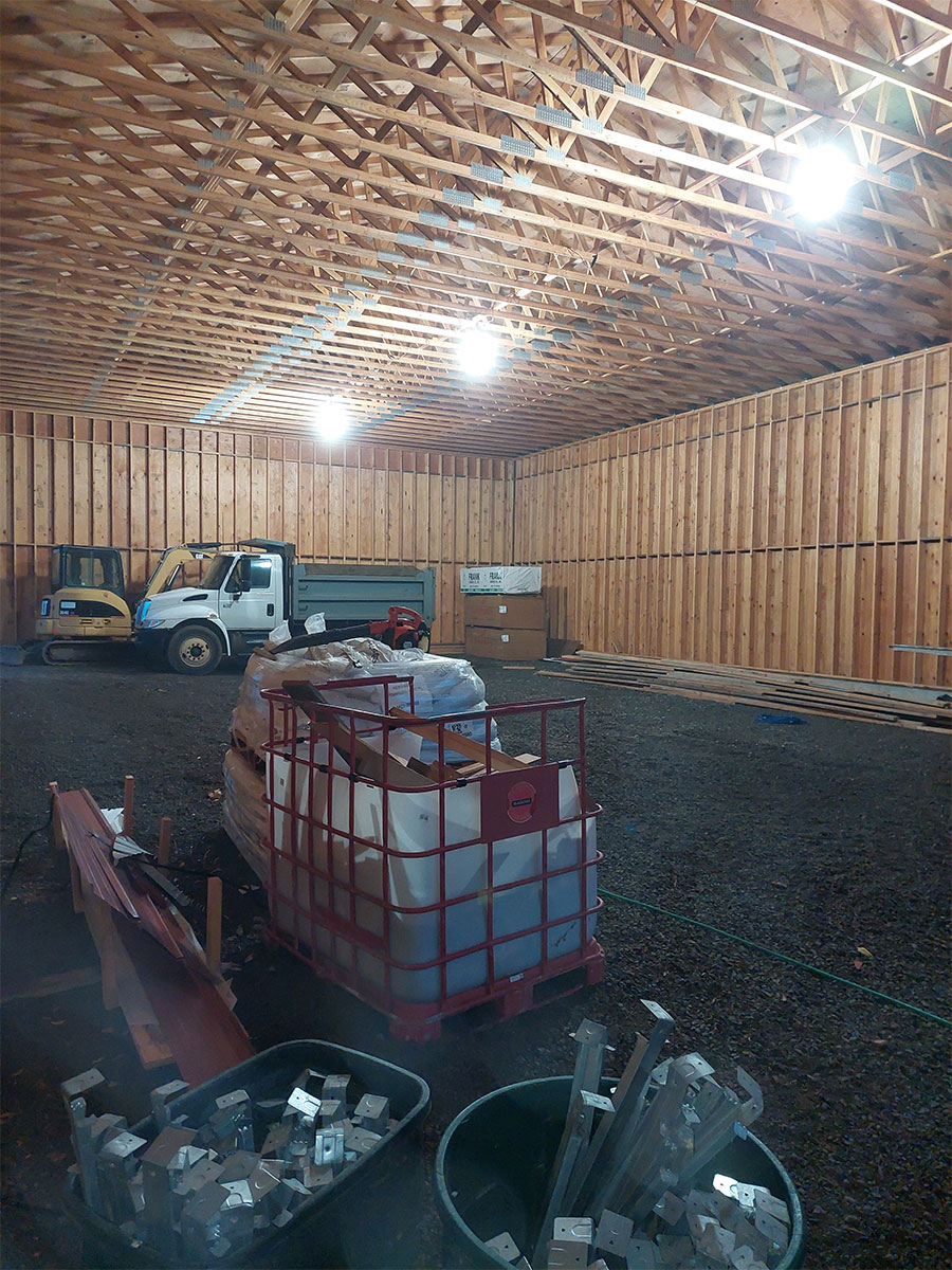 moonglo-contractors-light-application-inside-2